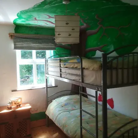 Tir Na Nog Semesterbostad *